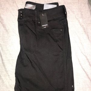 Size 18T Black Torrid Jeggings NWT